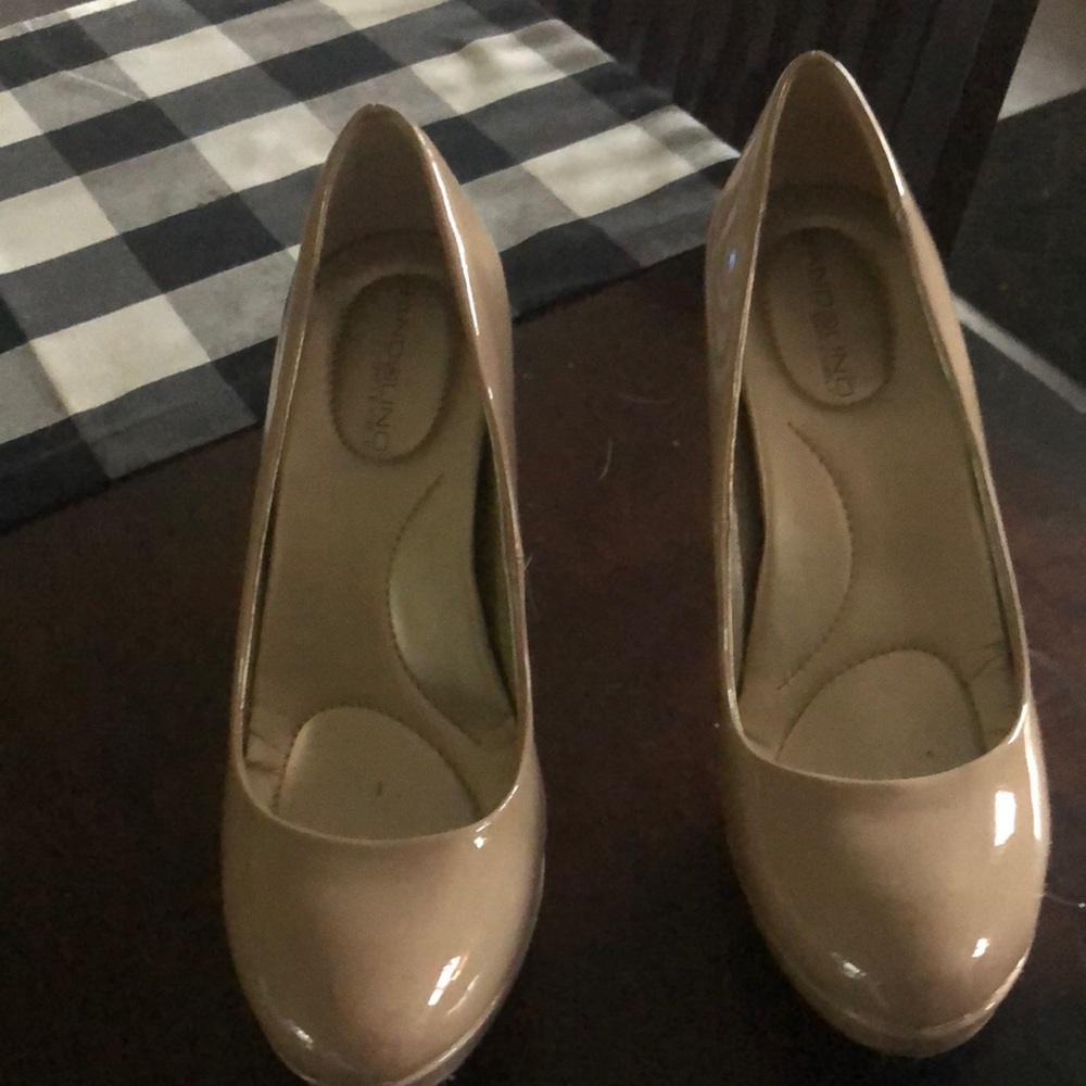Bandolino Dress Shoes size 6